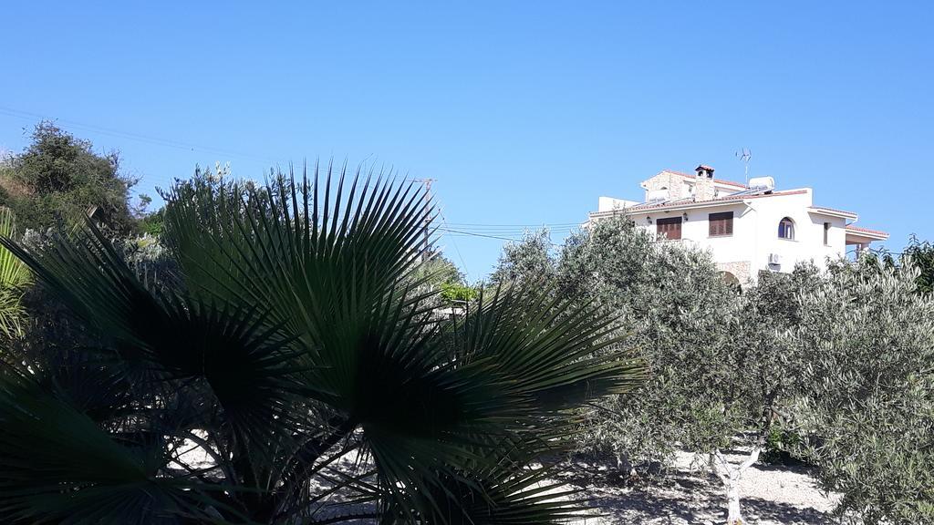 Agrepavli Lapithia Apartment Kallepia Bagian luar foto