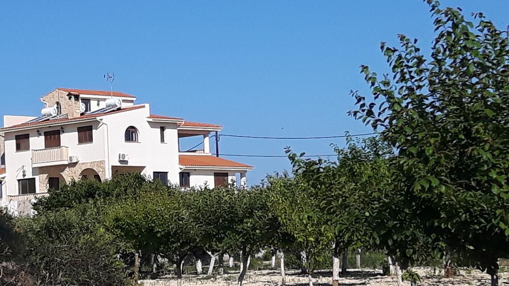 Agrepavli Lapithia Apartment Kallepia Bagian luar foto