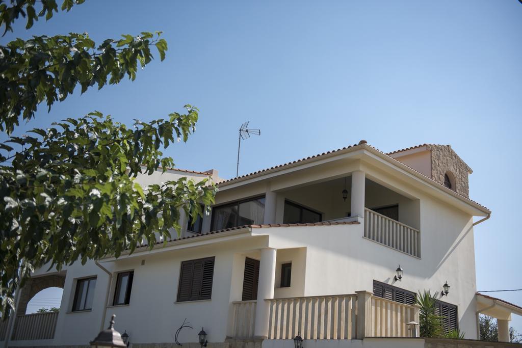 Agrepavli Lapithia Apartment Kallepia Bagian luar foto