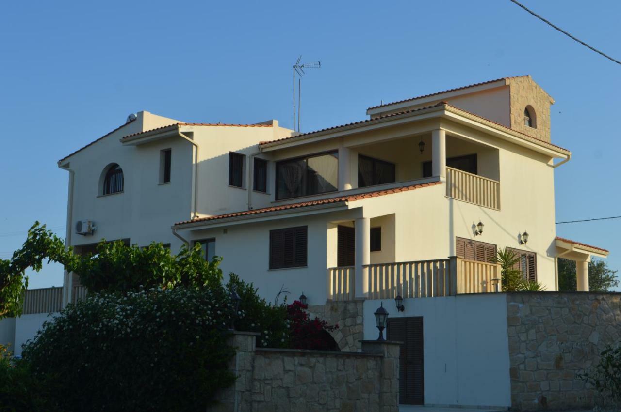 Agrepavli Lapithia Apartment Kallepia Bagian luar foto